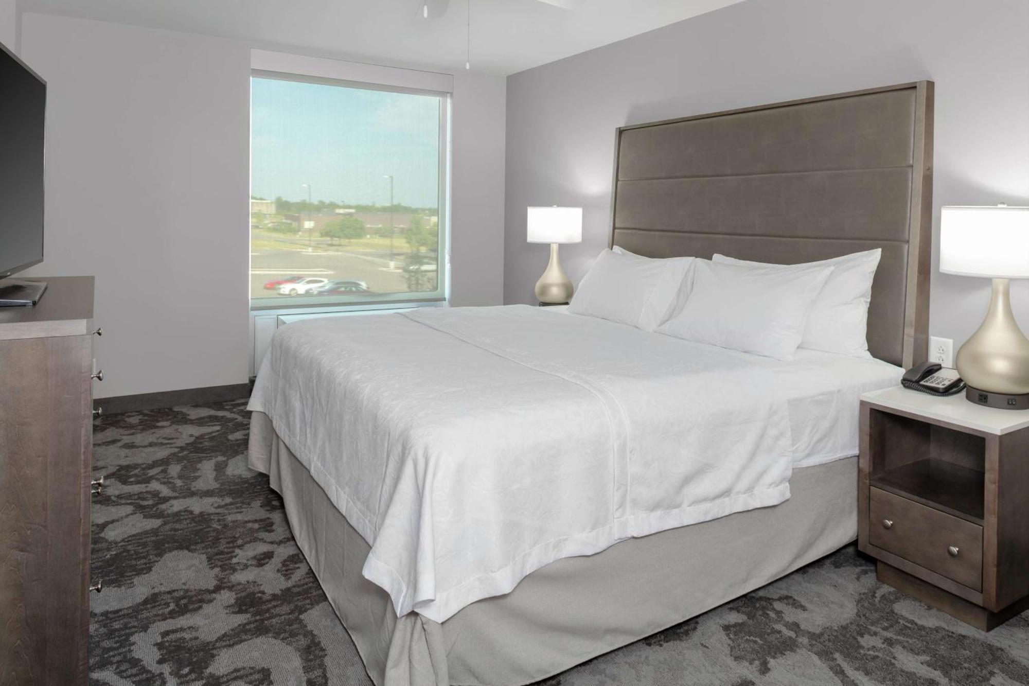 Homewood Suites By Hilton Lansing Eastwood Екстериор снимка